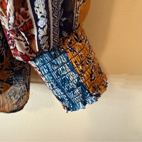 Dress Barn Blue and White Relaxed Buttoned Blouse - Picture 4 of 5